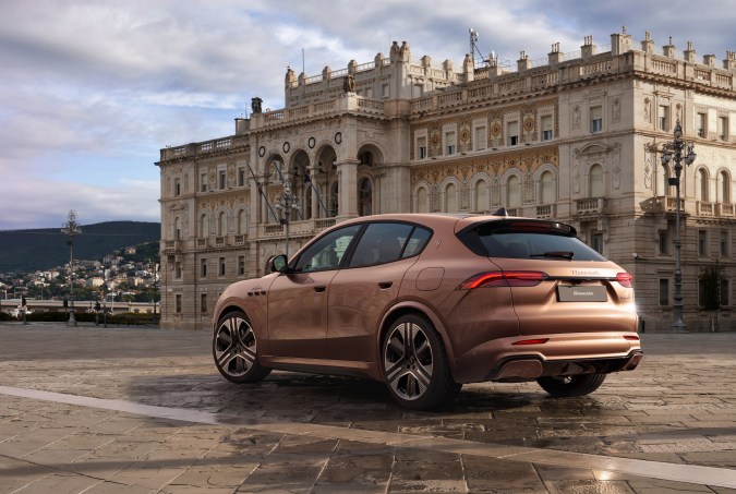 Maserati Grecale Folgore 2027 ahora es más asequible para Estados Unidos