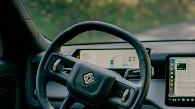 El futuro de la movilidad autónoma: una alianza ambiciosa entre Uber y Rivian