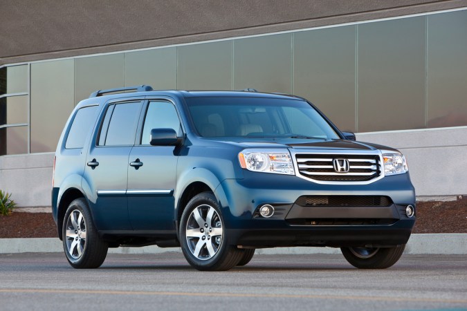 Honda Pilot Touring 2014 azul vista frontal, SUV de tres filas para familias