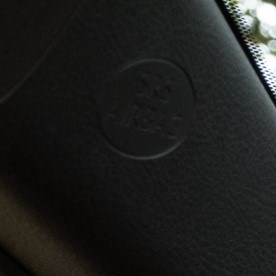 Cockpit del Toyota Camry 2025.