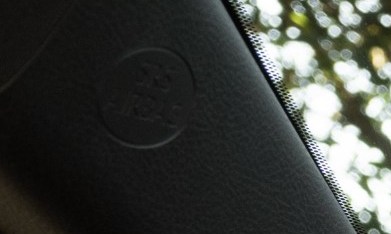 Cockpit del Toyota Camry 2025.