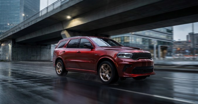 Dodge lanza el programa Jailbreak y el concepto Durango R/T 392 Smokescreen