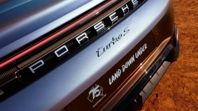 Porsche 911 Turbo S Land Down Under mezcla el arte y la ingenieria