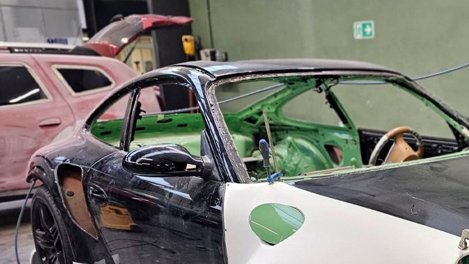 Indecent 009: un Porsche rescatado en las arenas de Kuwait