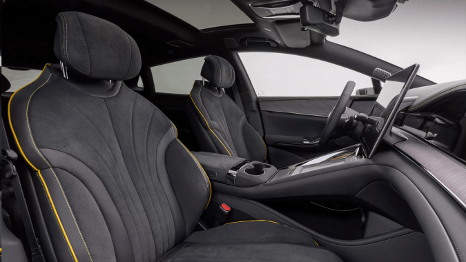 Denza Z9GT: potencia, lujo y carga rápida de última generación