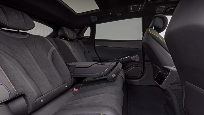 Denza Z9GT: potencia, lujo y carga rápida de última generación