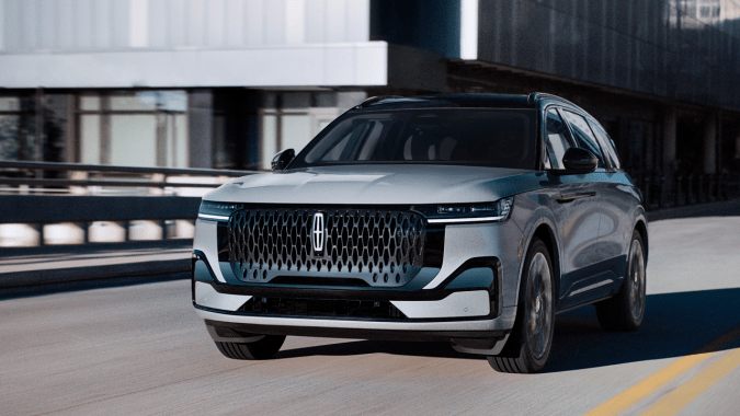 Lincoln Nautilus 2027 maximiza su exterior con detalles elegantes