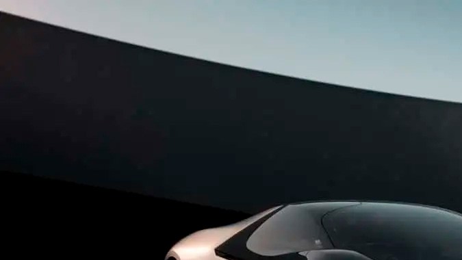 Lotus Esprit regresa con todo el poder a gasolina