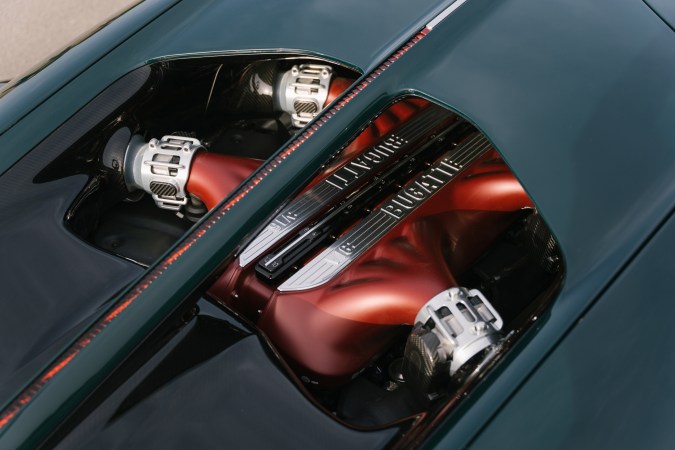 Bugatti revela el proceso de creación de su nueva obra de arte, el motor V16