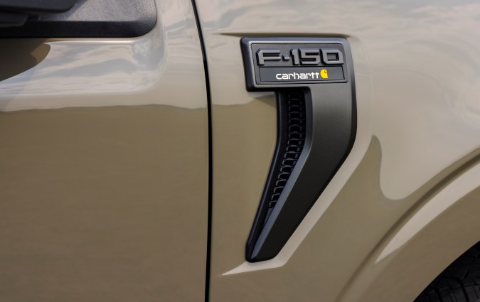 Ford F-150 2027 tendrá BlueCruise de serie