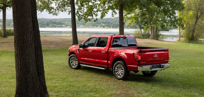Ford F-150 2027 tendrá BlueCruise de serie