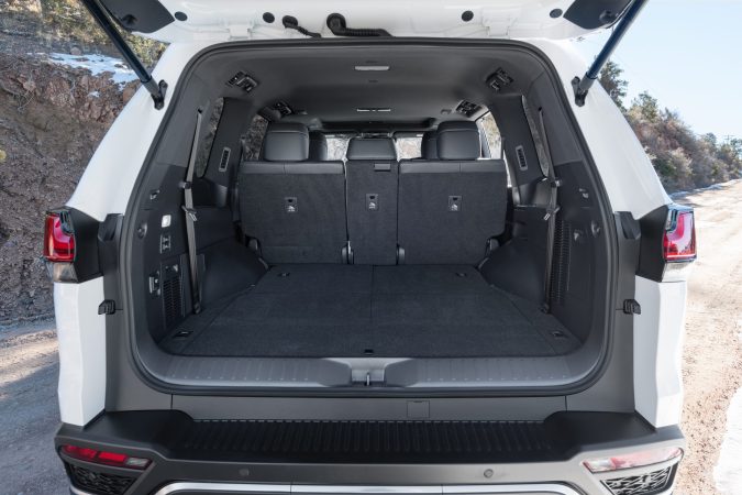 Lexus LX 2027 tiene nuevas configuraciones que mejoran su capacidad