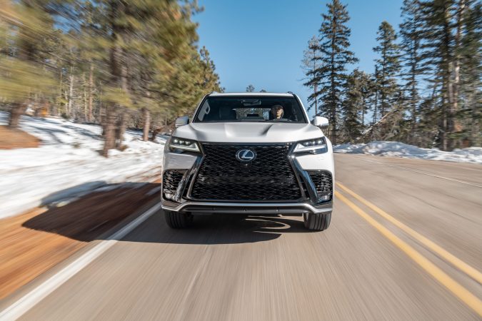 Lexus LX 2027 tiene nuevas configuraciones que mejoran su capacidad