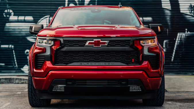 Fox Factory Silverado Black Widow SR se “come” el asfalto