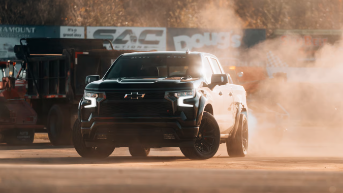 Fox Factory Silverado Black Widow SR se “come” el asfalto