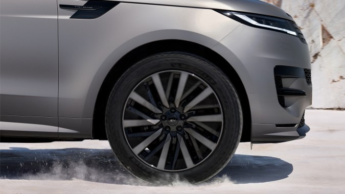 Range Rover Sport Electric 2027 destaca por su gran potencia