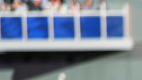 Max Verstappen contra 100 karts: así ganó una carrera imposible