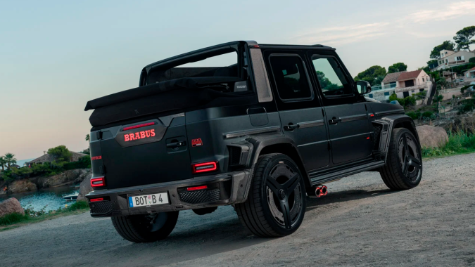 BRABUS 900 Rocket Edition Cabrio es una bestia descapotable