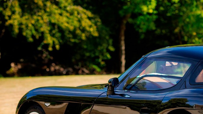 Bristol Cars trae de vuelta a la gloria al Fighter