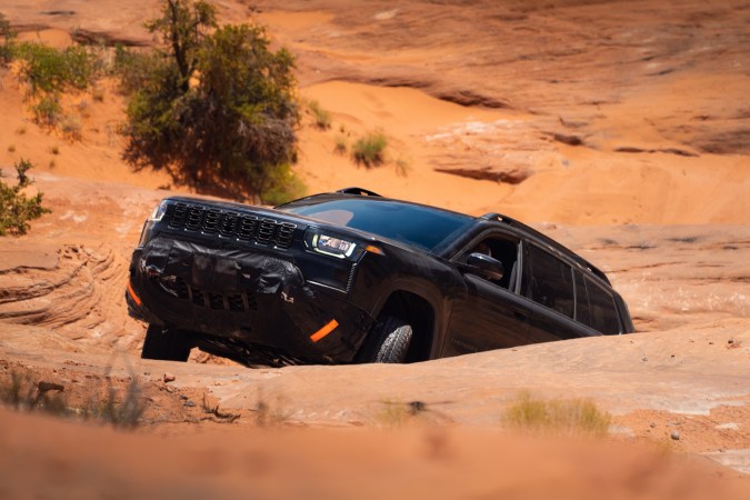 Jeep Cherokee Trailhawk 2027: el SUV híbrido capaz de todo