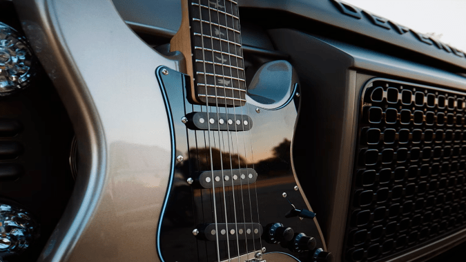 PRS y John Mayer presentan ocho guitarras inspiradas en Land Rover