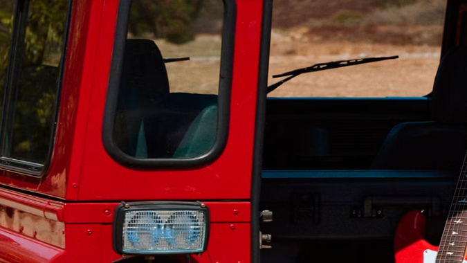 PRS y John Mayer presentan ocho guitarras inspiradas en Land Rover