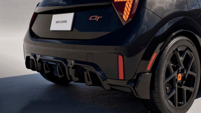 El MINI 1998 GT Edition es una nueva versión para la serie Icon Drop