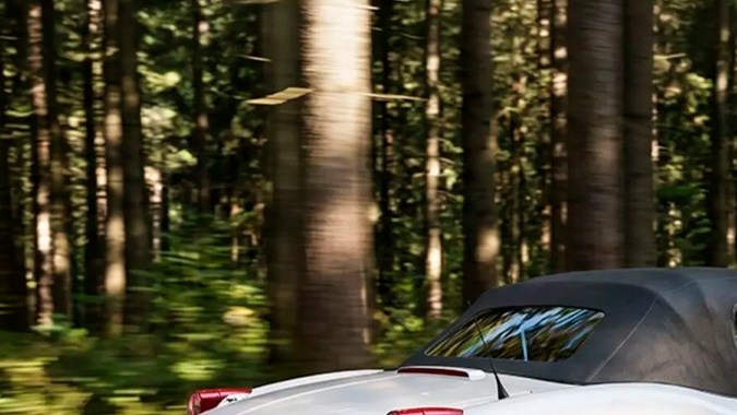 Mitsuoka LA1 es una joya para los amantes de los autos clásicos