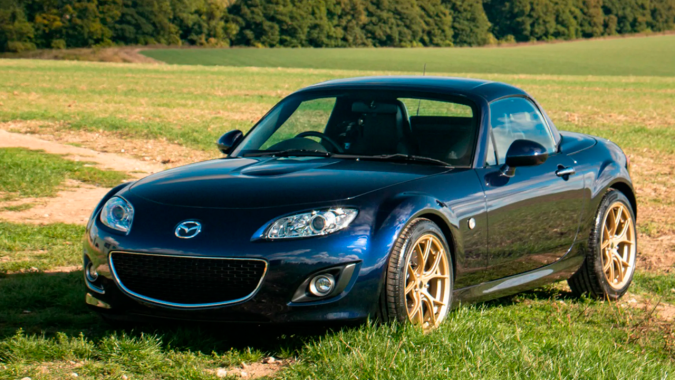 Rocketeer convirtió al Mazda Miata en un pequeño monstruo con motor V6