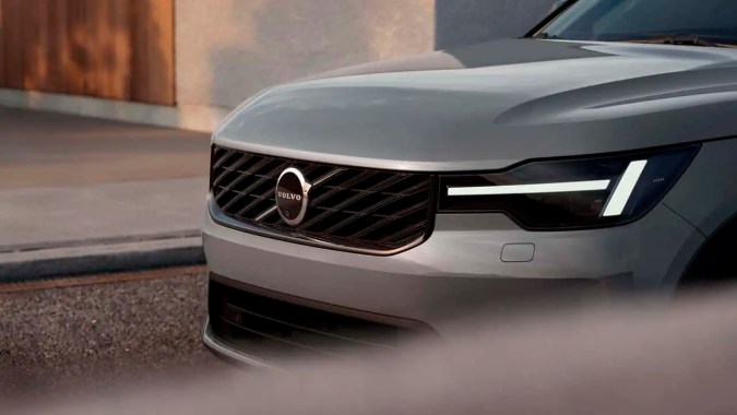 Volvo XC40 2027 cambia de cara para una nueva etapa