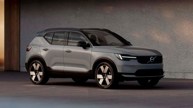 Volvo XC40 2027 cambia de cara para una nueva etapa