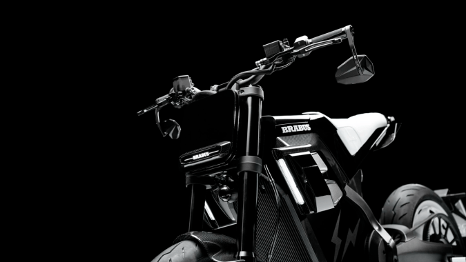 Brabus crea una moto eléctrica brutal y exclusiva con lujo y potencia