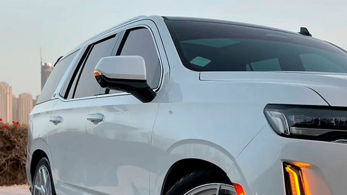 Larte Design sorprende con su kit de personalización para el Cadillac Escalade