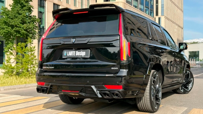 Larte Design sorprende con su kit de personalización para el Cadillac Escalade