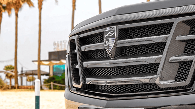 Larte Design sorprende con su kit de personalización para el Cadillac Escalade