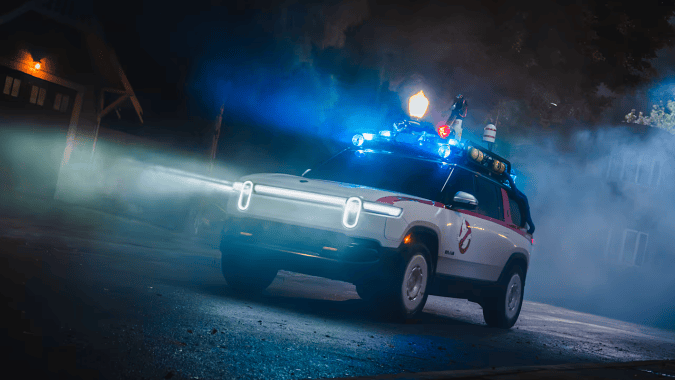 Rivian R1 recibe un modo Halloween inspirado en Ghostbusters