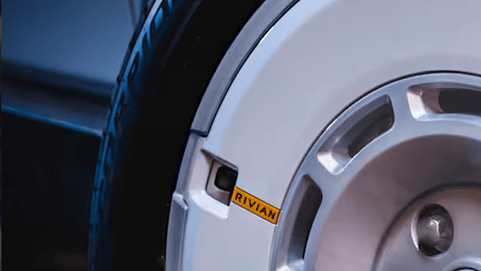 Rivian R1 recibe un modo Halloween inspirado en Ghostbusters