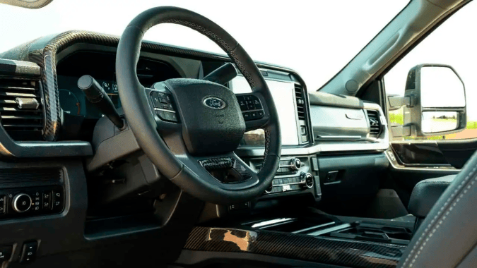 Una Super Duty pensada para salir del asfalto gracias a Roush