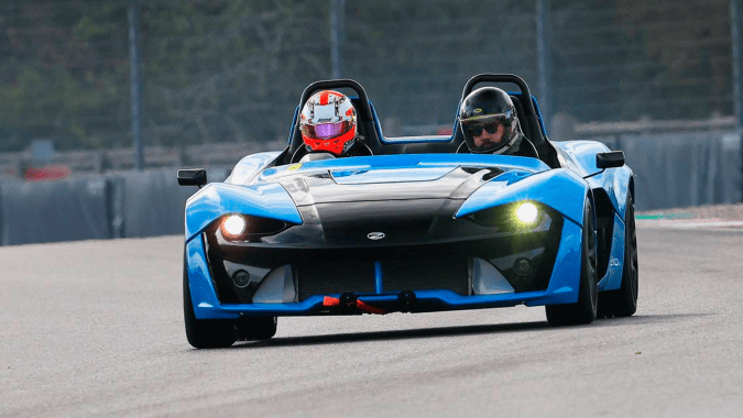 Zenos E10 2027: El roadster purista británico ultraligero y divertido