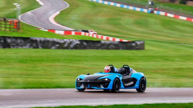 Zenos E10 2027: El roadster purista británico ultraligero y divertido